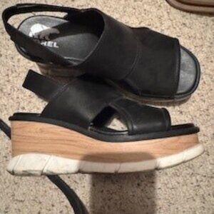 Sorel Joanie III Black Wedge sandals